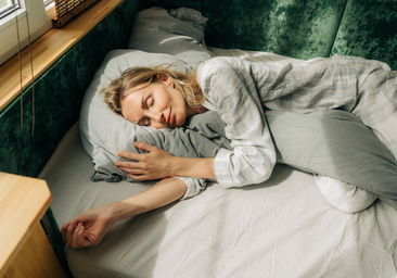4 almohadas cervicales que mantienen la forma después de un año y evitan el dolor de cuello