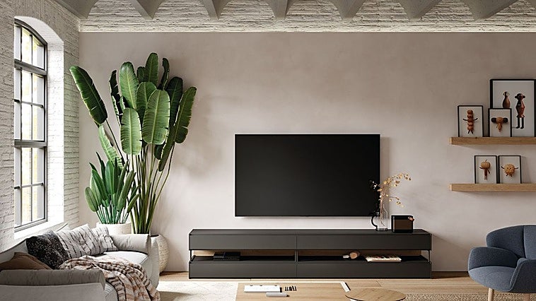De LED a QLED y MiniLED en cinco teles del mismo tamaño, ¿cuándo compensa subir de panel?