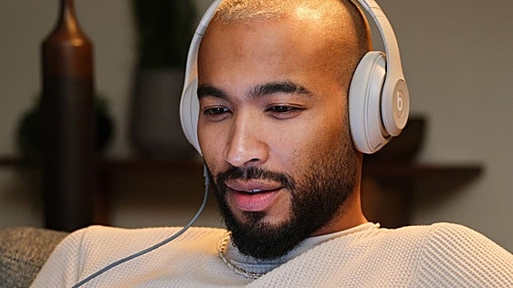 Amazon deja los auriculares tope de gama de Beats a mitad de precio por su 15 aniversario