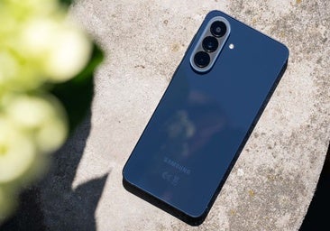 El número del trabajo en un lado y el personal en el otro: así va la doble SIM del Galaxy A57