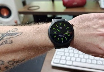 Autonomía de hasta 16 días y Google Wallet: el OnePlus Watch 4 de titanio está en oferta