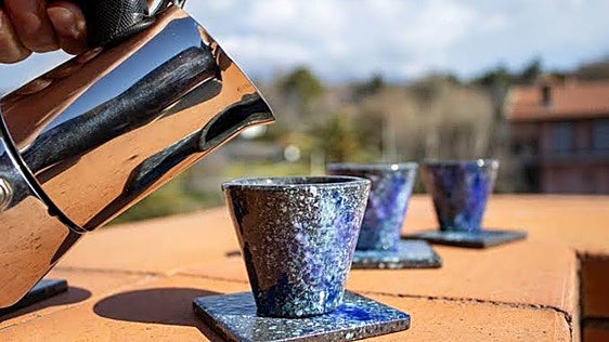 El capuchino de cafetería, en tu cocina: la HiBREW H10B con vapor y 20 bar, rebajada un 27%