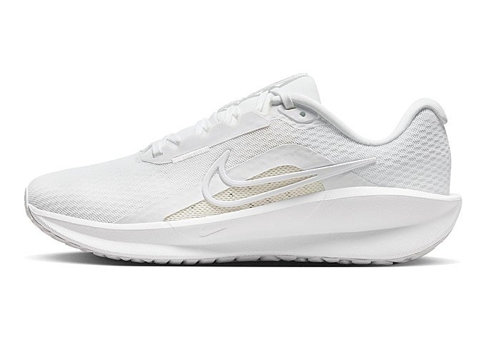 apatillas de running Nike Downshifter 13 de mujer en color blanco