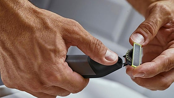 Para pieles que se irritan al afeitar: la OneBlade con protector de piel, ahora en oferta