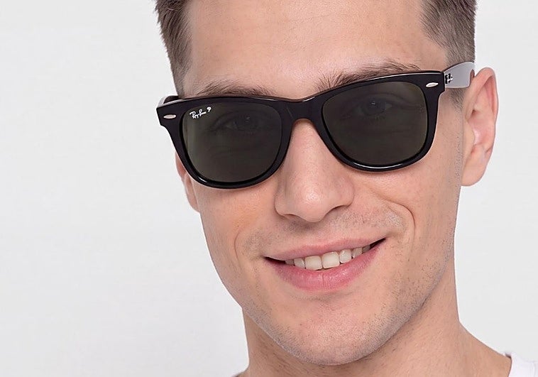 Fondo de armario y no capricho de verano: las Ray-Ban negras con lente verde ahora rebajadas