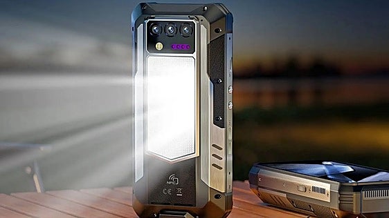 Para quien rompe un móvil al año: IP69K, 6,8 pulgadas a 120 Hz y precio rebajado