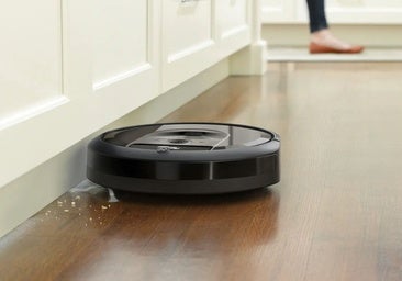 Aspira, friega y pasa la mopa en la misma vuelta: el robot con Alexa que ahora está rebajado
