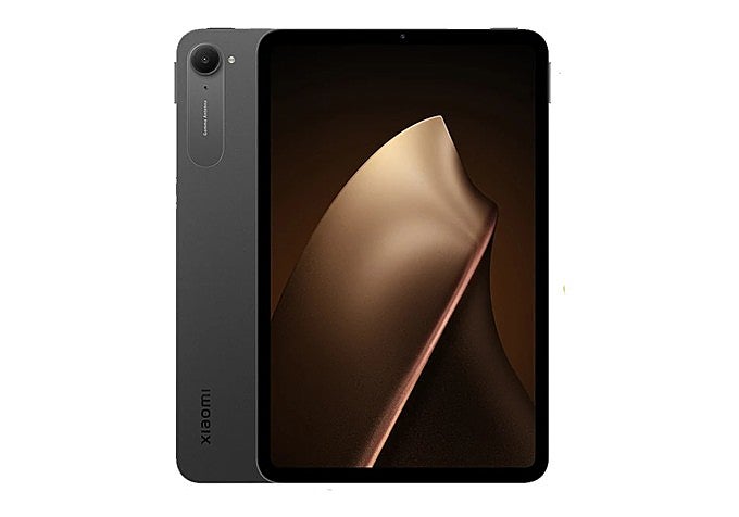 ableta Xiaomi Pad Mini de 8,8 pulgadas sujeta con una mano