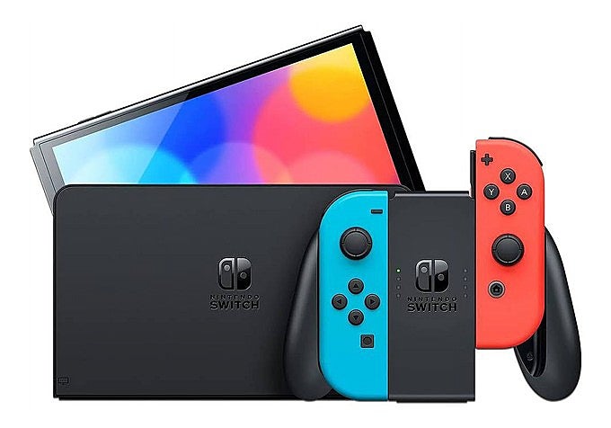 intendo Switch OLED con los Joy-Con acoplados