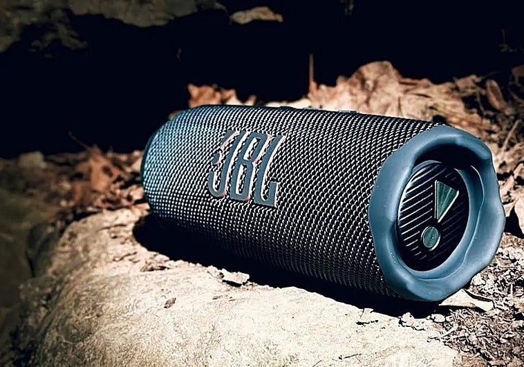 Ni la lluvia lo para: el JBL Flip 7 con IP68 y 16 horas de batería está rebajado un 29%