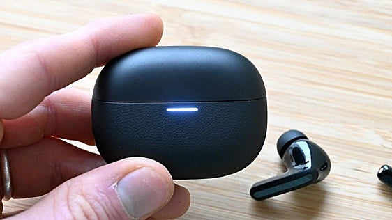 Para dormir, correr o aislarte del ruido: 9 auriculares en oferta en Amazon solo hasta mañana