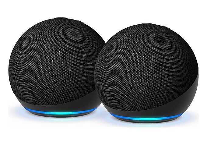 os altavoces Echo Dot de 5.ª generación en antracita