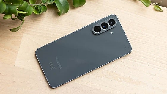 «De lo mejor calidad precio ahora mismo»: el Galaxy A56 de Samsung navega en 5G por 307 euros