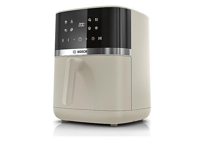 Freidora de aire Bosch Serie 4 de 6,1 litros en color crema