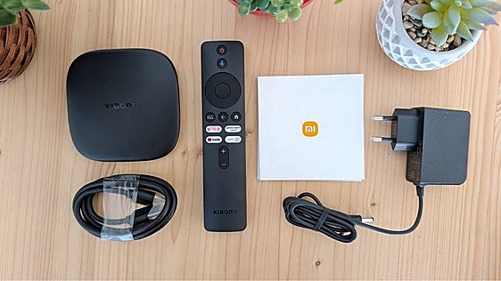 Xiaomi le cambia el cerebro a tu tele por menos de 75 euros: Google TV, 4K y mando por voz