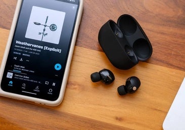 Tres auriculares de Sony, Samsung y CMF: cuánto de la gama alta cabe ya en la gama media