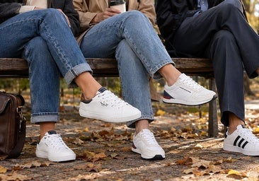 Tres zapatillas blancas de marca caen un 50%: encajan con vaqueros y para ir a la oficina