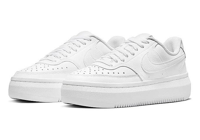 Zapatillas Nike Court Vision Alta blancas con suela elevada