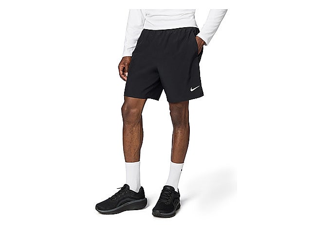Pantalón corto Nike Challenger negro con detalles reflectantes plateados