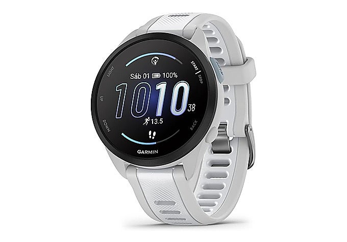 Reloj Garmin Forerunner 165 en color negro con pantalla AMOLED