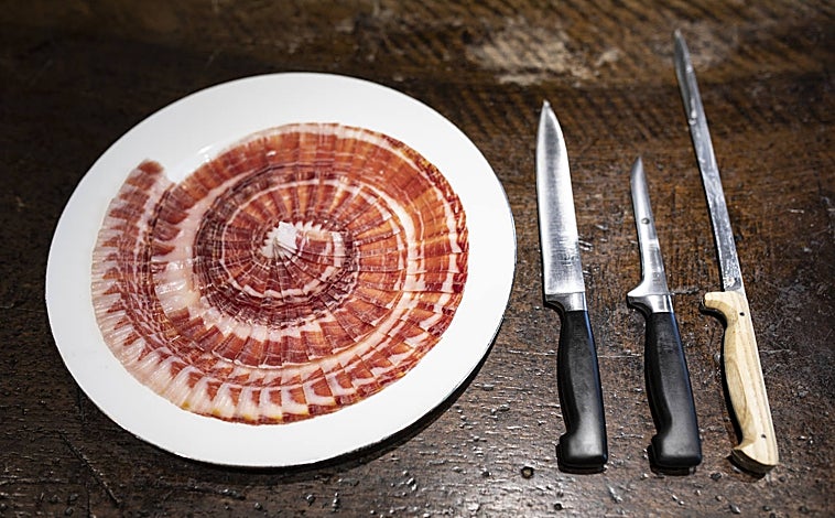 Imagen principal - Detalles del corte del jamón