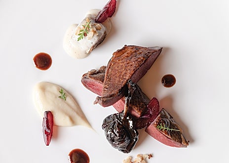 Imagen secundaria 1 - Francis Paniego y Jordi Grau en Ibaya, el restaurante con estrella Michelin del complejo de lujo Sport Hotel Hermitage en Soldeu (Andorra)