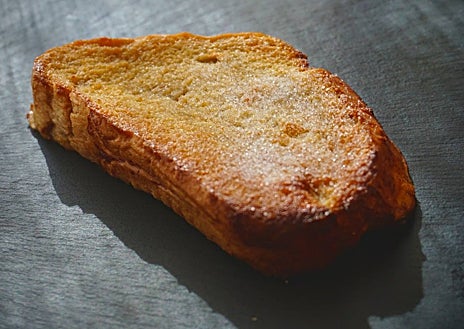 Imagen secundaria 1 - El uso de distintos panes y tops aportan diferentes matices a las torrijas