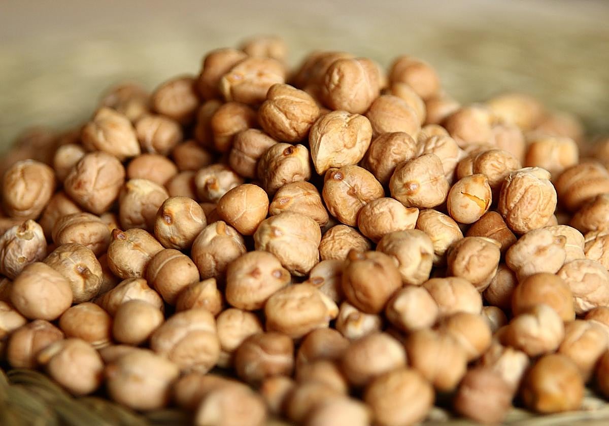 Cómo quitar la piel de los garbanzos