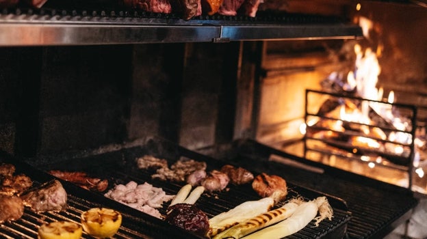 La parrilla a la vista domina Lana y su menú de altura en la calle Ponzano, de Madrid