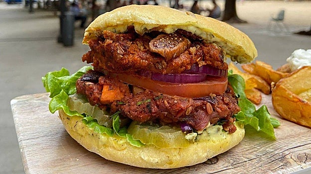 Viva Burger elabora hamburguesas para veganos y vegetarianos