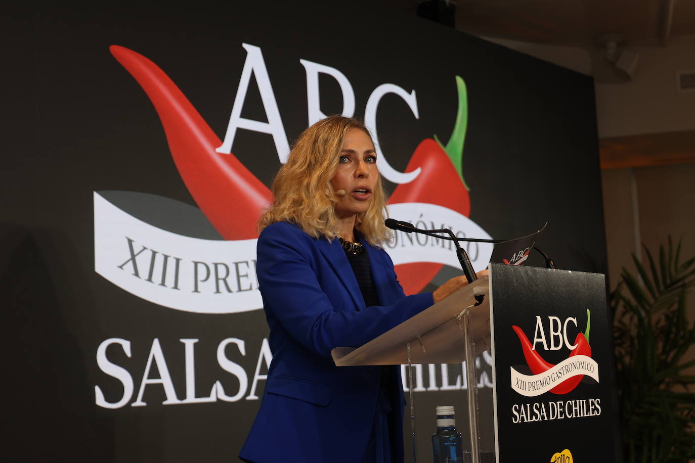 Laura Pintos, jefa de Estilo de ABC y presentadora de la entrega de premios.