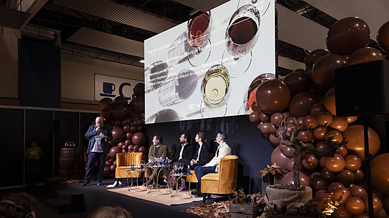 Mesa redonda sobre el presente y el futuro de los vinos naturales