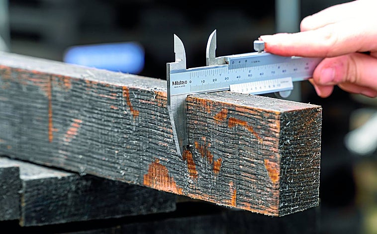 Imagen principal - Trabajos de tonelería en Gangutia