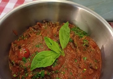 Totò e Peppino: auténtica cocina regional italiana sobre manteles de cuadros blancos y rojos