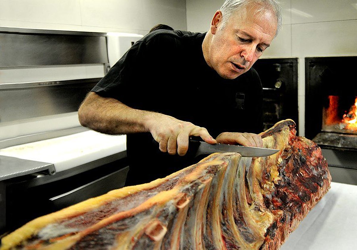 Bittor Arginzoniz, chef y propietario de Asador Etxebarri, el segundo mejor restaurante del mundo según The World's 50 Best Restaurants