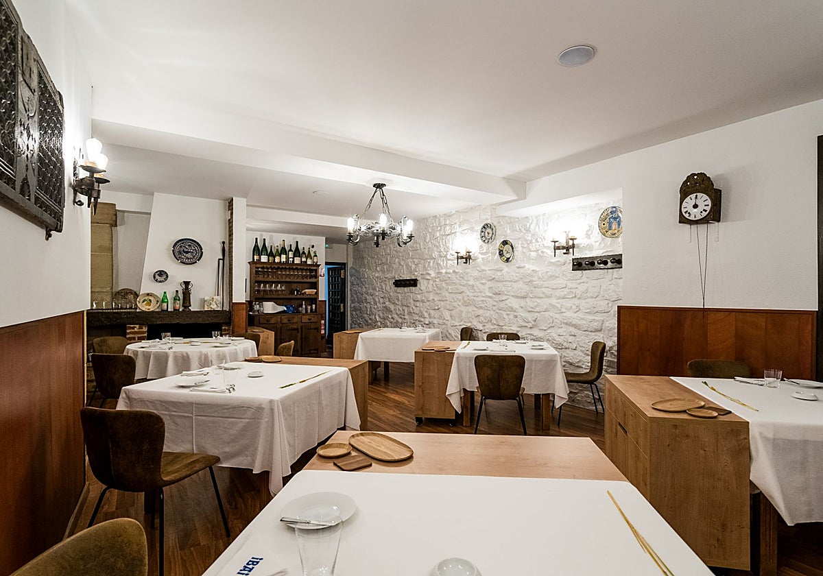 Sala del restaurante Ibai de San Sebastián