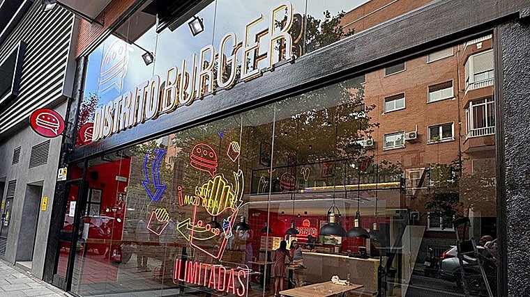 Local de Distrito Burger en la calle Lopez de Hoyos de Madrid