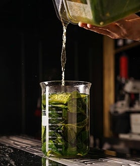 Imagen secundaria 2 - Handshake Speakeasy, el mejor bar del mundo 2024, en Mexico DC