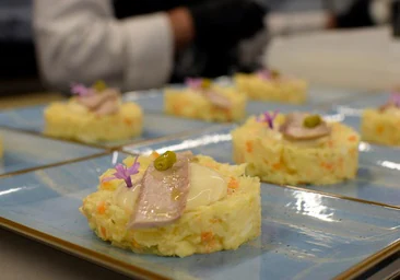 La mejor ensaladilla rusa de Madrid se hace en Alcalá de Henares