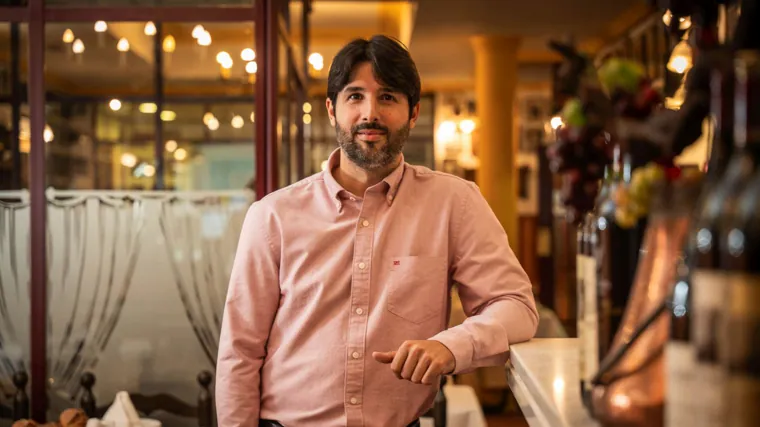 Luis Álvarez, in his restaurant La Gran Tasca in Madrid