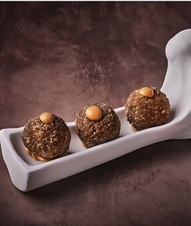 Imagen secundaria 2 - Ceviche de corvina, gyozas y croquetas de Pucará Orígenes.