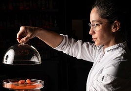 Taller: así es la cocina de Sara Ferreres en el estrella Michelin de la diseñadora Amaya Arzuaga