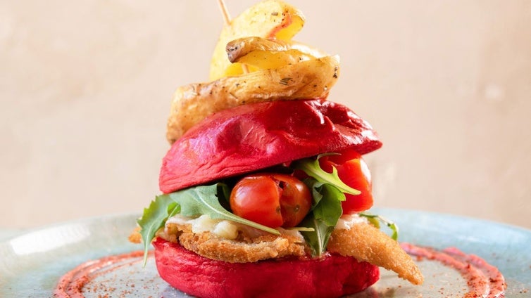 Diez hamburguesas raras para salirse del guion: solo hay una 'smash'