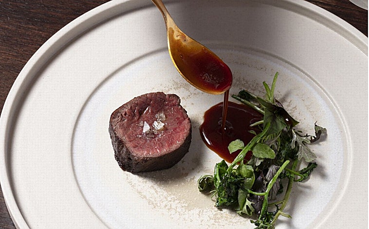 Imagen principal - Algunos d e los pases del menú de EMi.