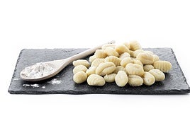 El plato que se come hoy en Argentina con un billete debajo (y que se puede tomar también en Madrid)