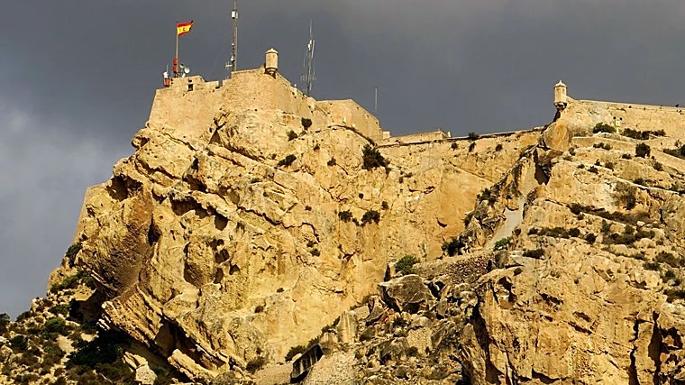 Una de las catas se hará en el Castillo de Santa Bárbara, en Alicante