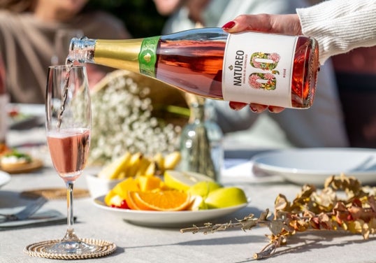 Natureo Sparkling Rosé.