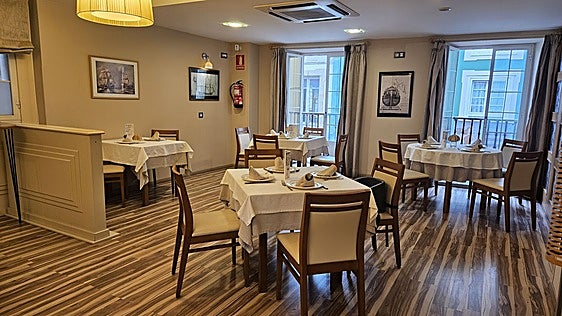 El Oviedo, una casa muy seria en Ribadeo