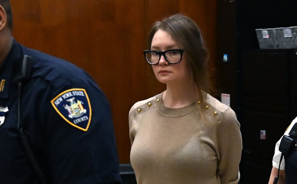 Anna Sorokin durante el juicio