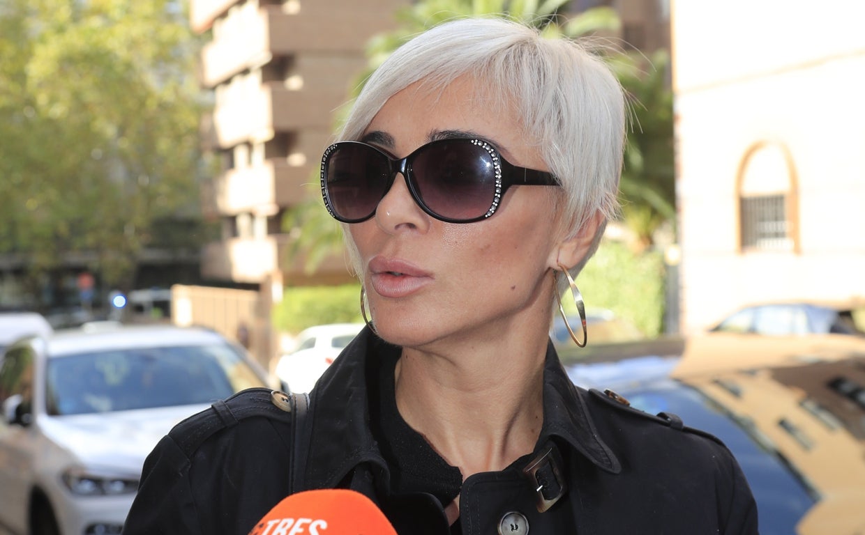 Ana María Aldón por las calles de Madrid